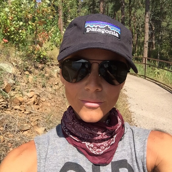 Meet your Posher, Lisa - Picture 2 of 2